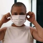 27 yıllık hemşire Fatma Yıldız ikinci kez kanserle zamanla yarışıyor