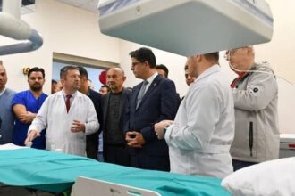 Üniversite hastanelerinde YÖK: robotikten 8'li çapraz karaciğer nakline