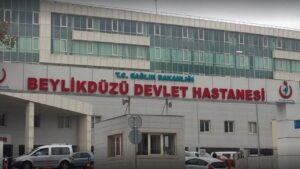 Sendikalar Beylikdüzü'nde boykota: 30'dan fazla sağlık çalışanı rahatsızlandı