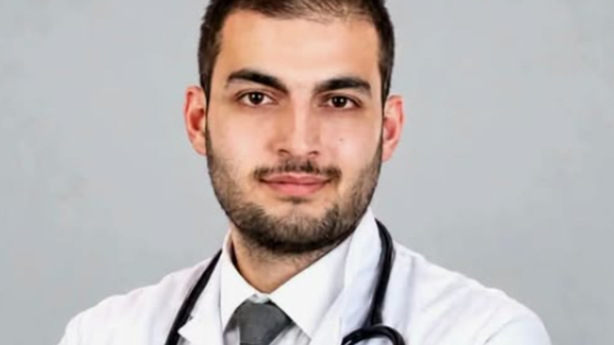 Kalp krizi sonrasında genç doktor yaşamını yitirdi