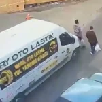 Minibüs çarpmasına uğrayan doktor ağır şekilde yaralandı